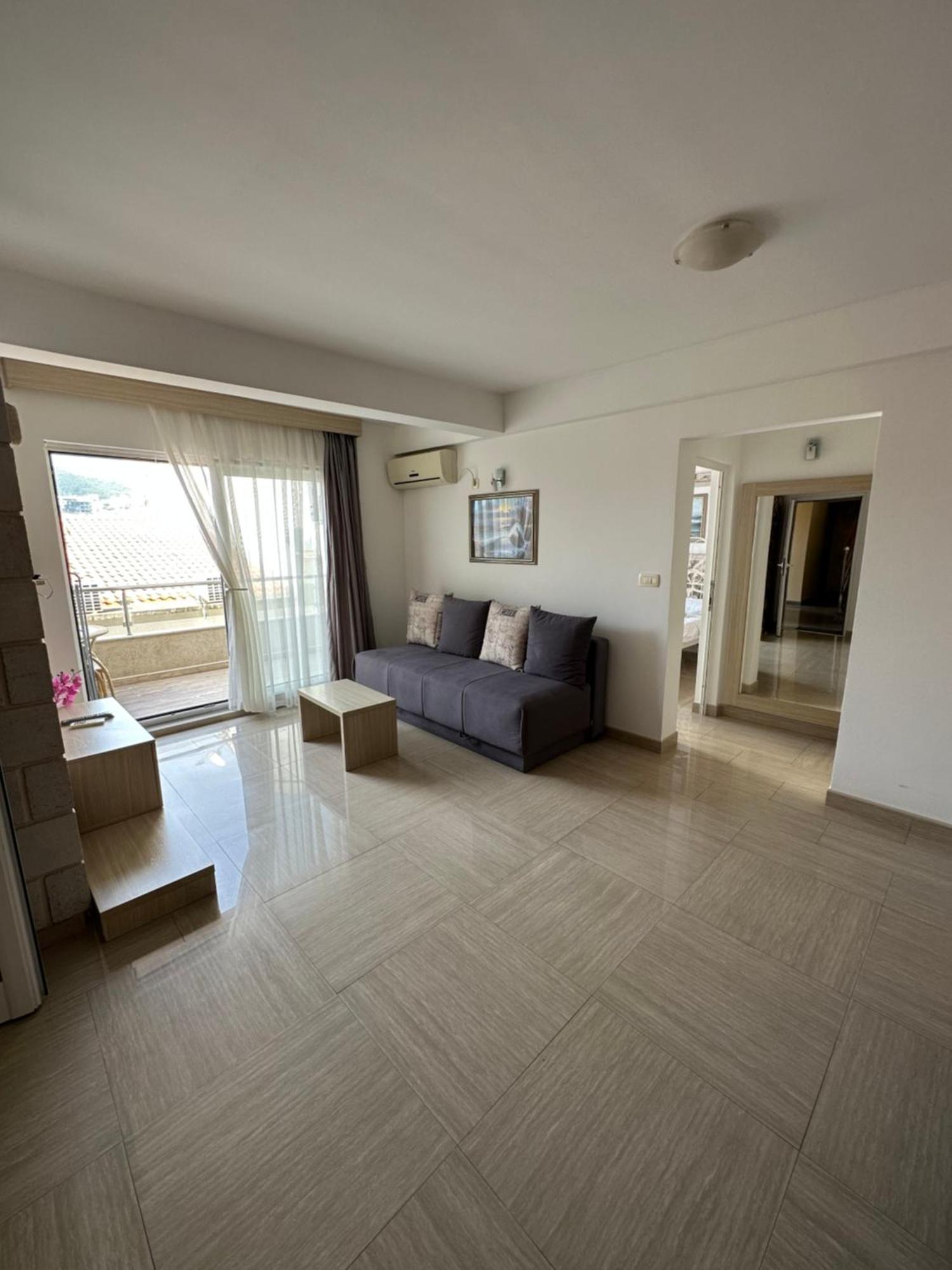 Aura Apartments Budva Luaran gambar