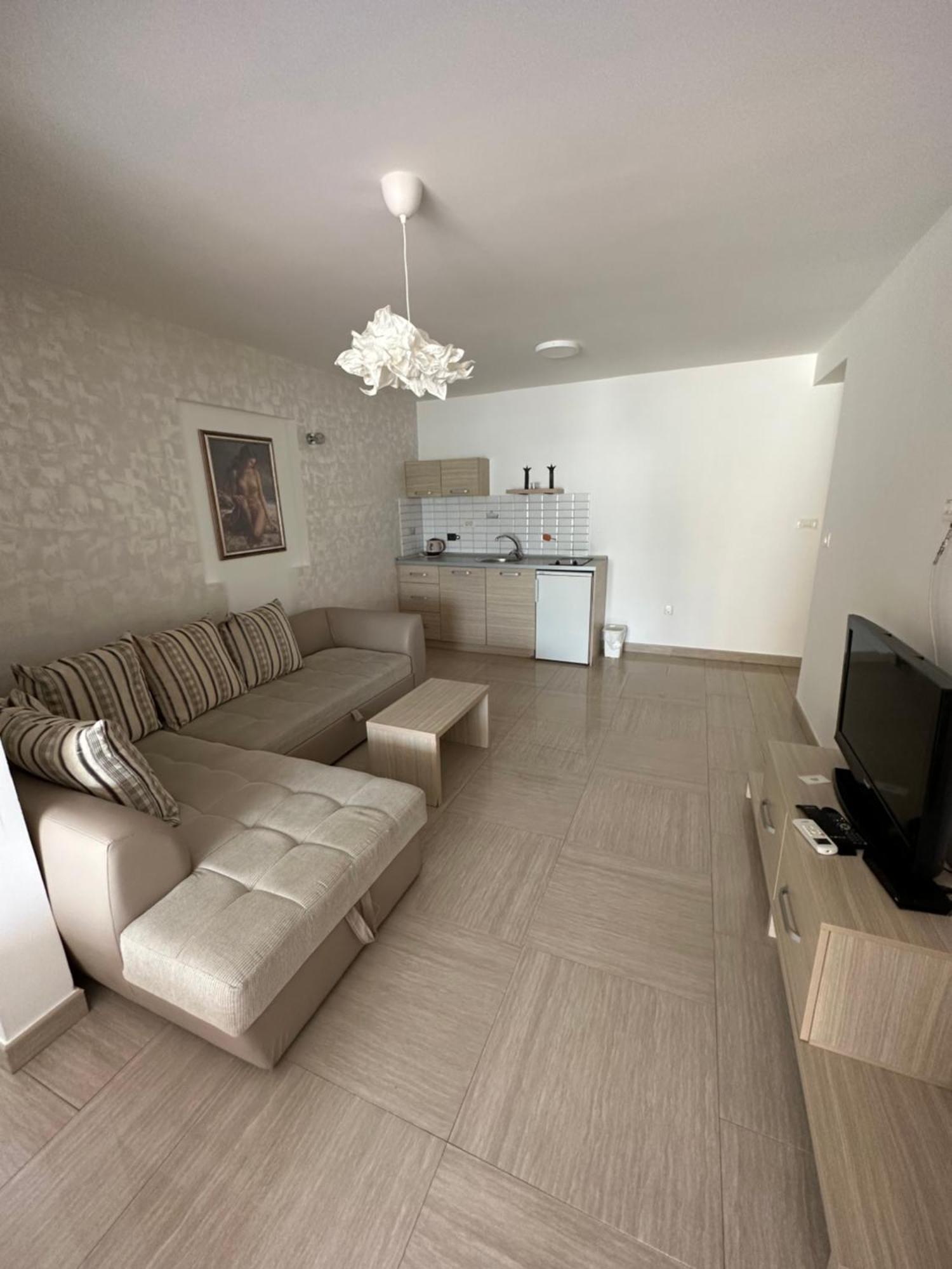 Aura Apartments Budva Luaran gambar