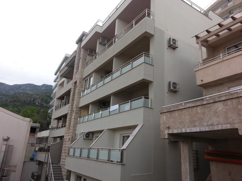 Aura Apartments Budva Luaran gambar