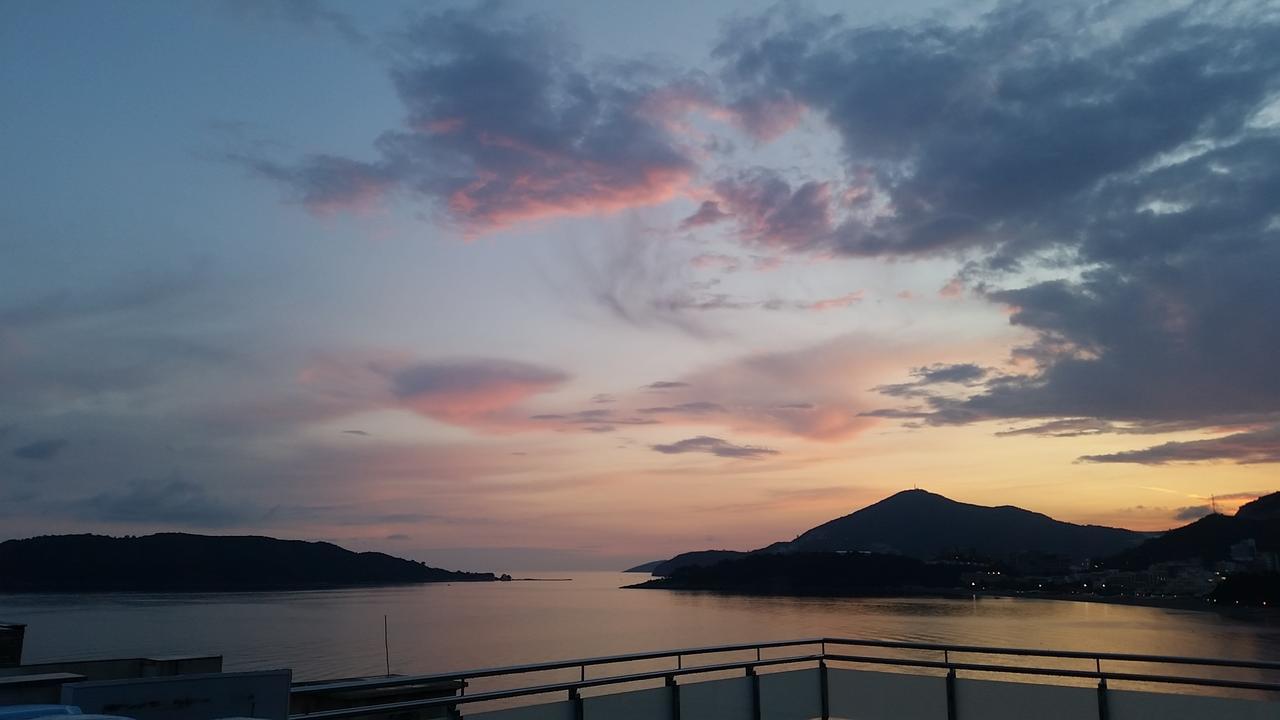 Aura Apartments Budva Luaran gambar